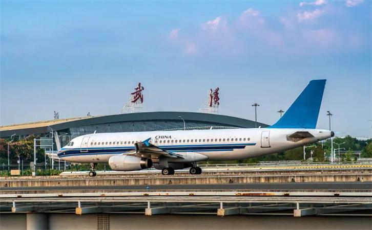 航空貨運(yùn)鄭州機(jī)場(chǎng)
